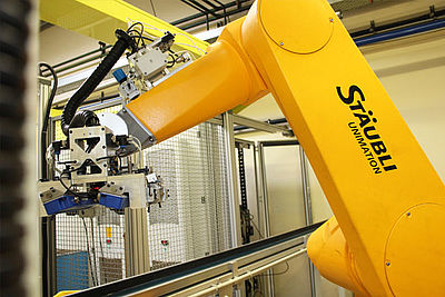 Fotos eines Roboterarms
