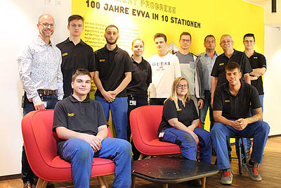 Photo of apprentice trainers and apprentices at EVVA