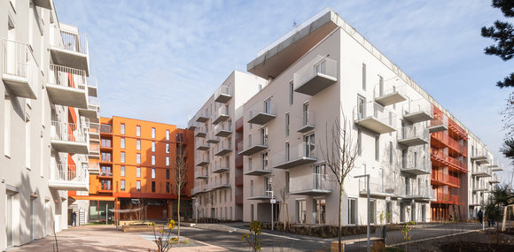 Installation de fermeture pour les bâtiments résidentiels viennois